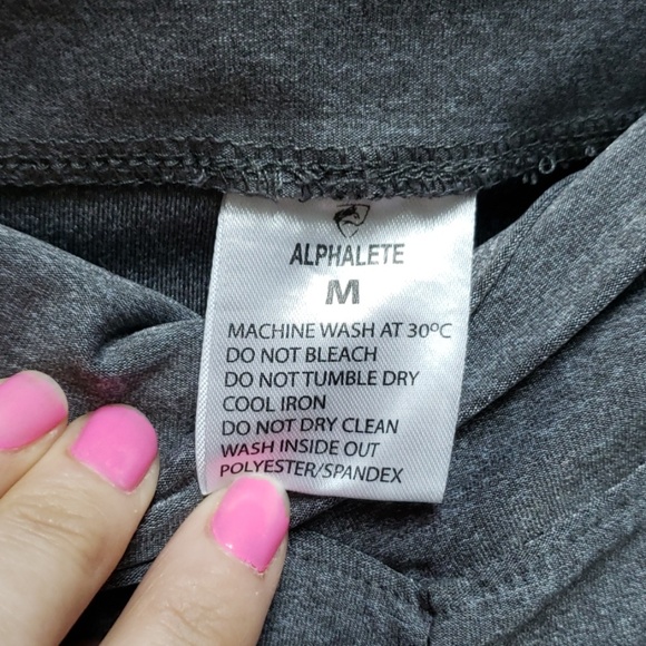 Alphalete Gray Heathered V-Cut Leggings - Picture 5 of 7